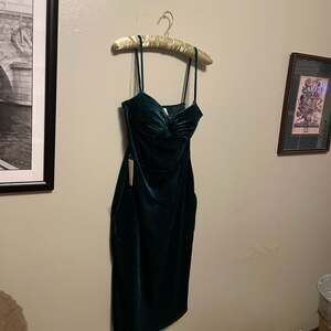 Emerald Green Glitter Velvet Midi Dress E.L.H.Studios Sz.L  Formals, Parties FUN